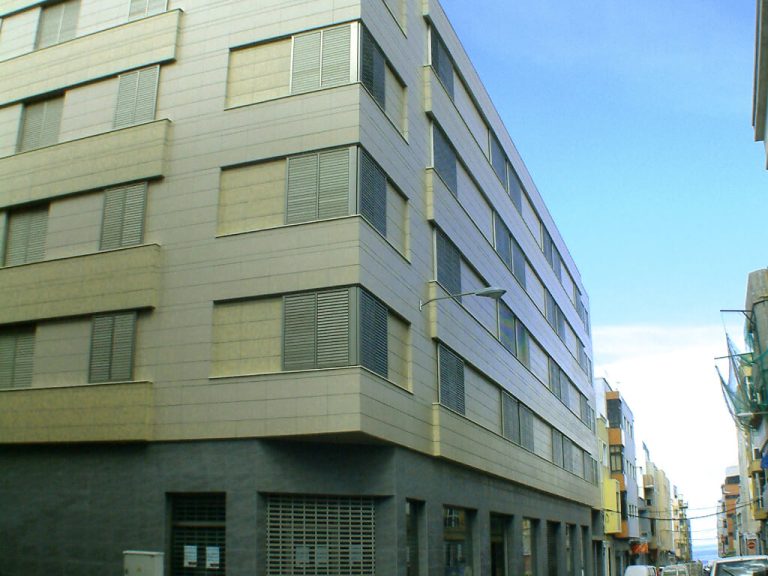 Plaza de garaje en alquiler en Almansa 64, Las Palmas de Gran Canaria
